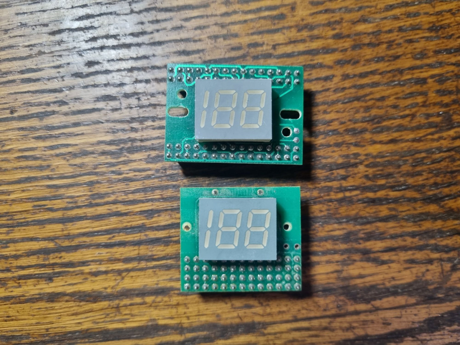 Что на самом деле показывал индикатор частоты ЦП на корпусе? - 18