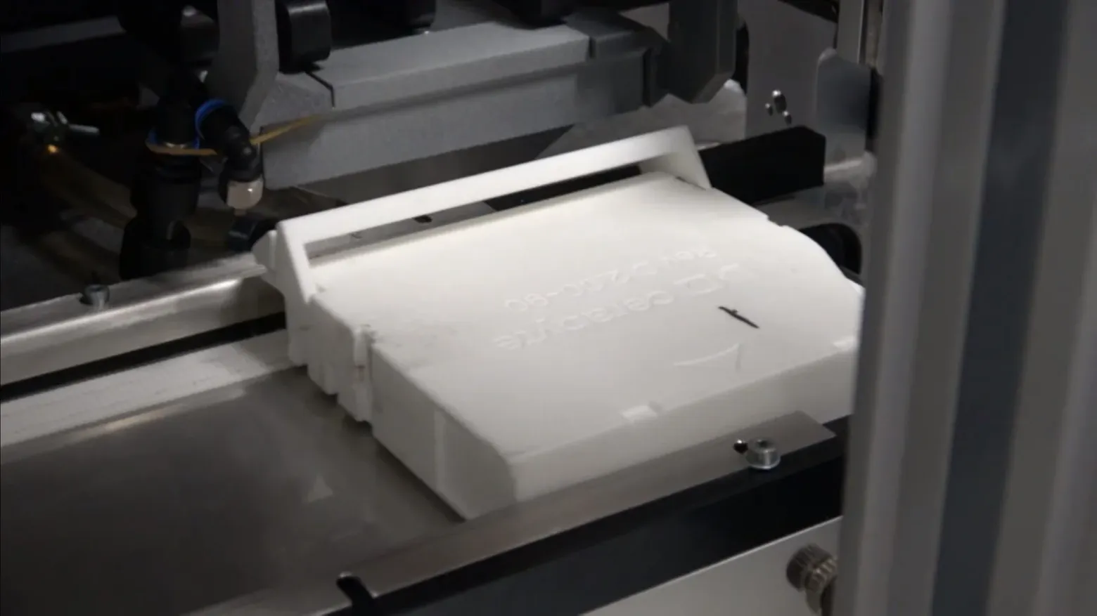 Внешний вид "вечного" картриджа Источник: cerabyte  