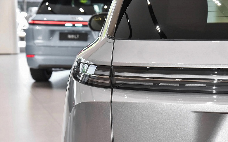 Россияне действительно не могут поставить на учет автомобили Li Auto &mdash; официальный дистрибутор подтвердил проблемы