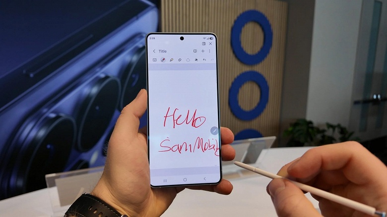 Samsung Galaxy S26 Ultra показали на живых фото и видео сразу после премьеры - 12 Samsung Galaxy S26 Ultra показали на живых фото и видео сразу после премьеры