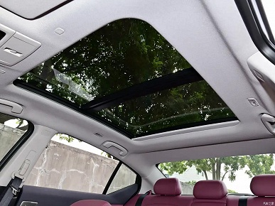 Не Teana, а какой-то Rolls-Royce. В Китае представлен Nissan Teana S380 Master Edition: двухцветный кузов, топовое оснащение и передовые технологии &mdash; 162 тыс. юаней (1,8 млн рублей)