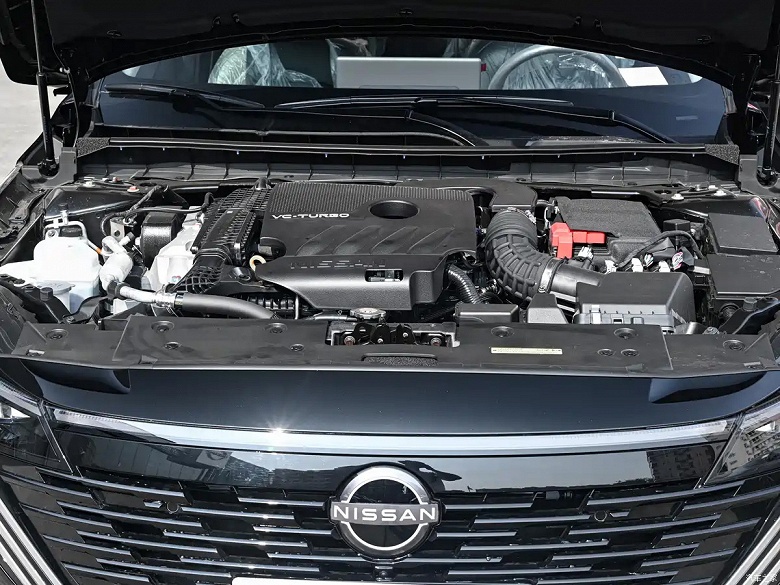 Не Teana, а какой-то Rolls-Royce. В Китае представлен Nissan Teana S380 Master Edition: двухцветный кузов, топовое оснащение и передовые технологии &mdash; 162 тыс. юаней (1,8 млн рублей)