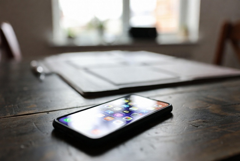 Apple дорого заплатила, чтобы обеспечить приоритетные поставки памяти для iPhone - 1 Apple дорого заплатила, чтобы обеспечить приоритетные поставки памяти для iPhone