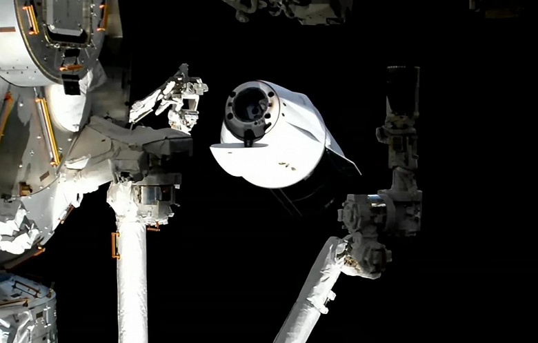 Идеально &mdash; от старта до посадки: Cargo Dragon успешно приводнился у побережья Калифорнии