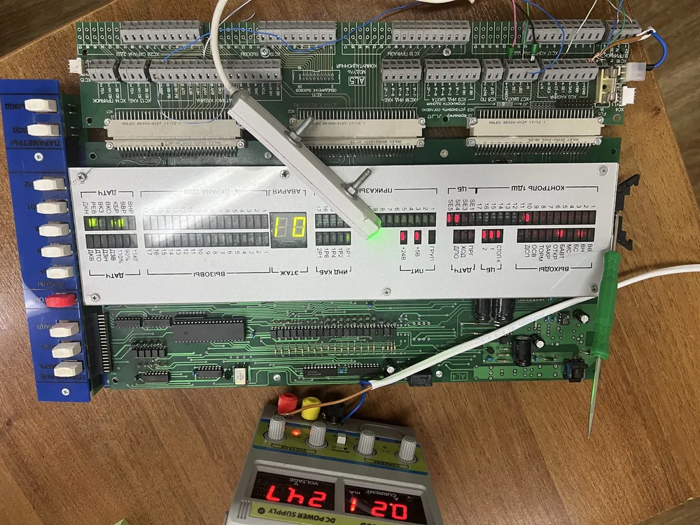 Первые отечественные электронные лифты. УЛЖ-10 - 39 Первые отечественные электронные лифты. УЛЖ-10 - 39