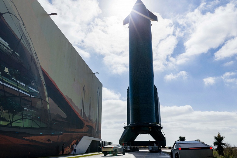Сегодня &mdash; на полигоне Мэсси, в конце 2026 года &mdash; на Марсе? SpaceX выкатила первый Starship V3