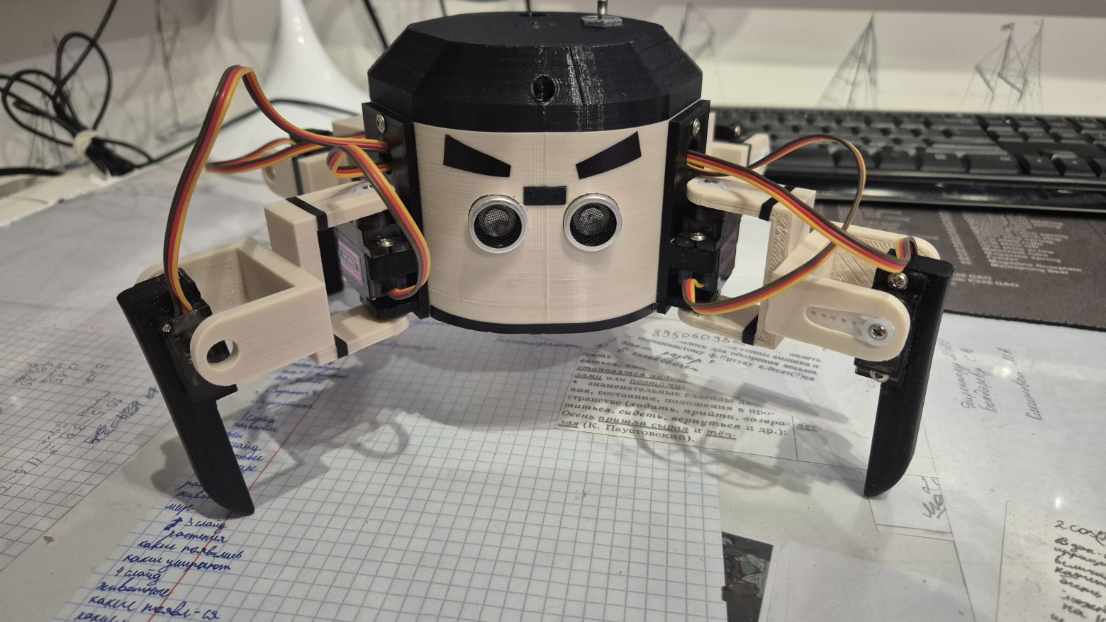 Немного приукрашенный робот