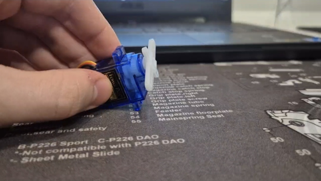 Бракованный сервопривод