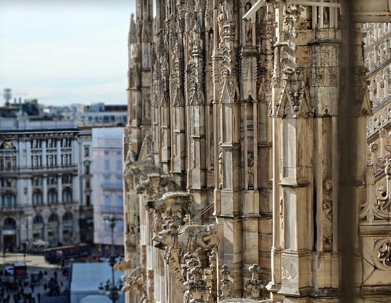 Редкий компактный флагман с топовой камерой и АКБ на 7000 мАч. OnePlus 15T показал возможности до запуска - 1 Редкий компактный флагман с топовой камерой и АКБ на 7000 мАч. OnePlus 15T показал возможности до запуска