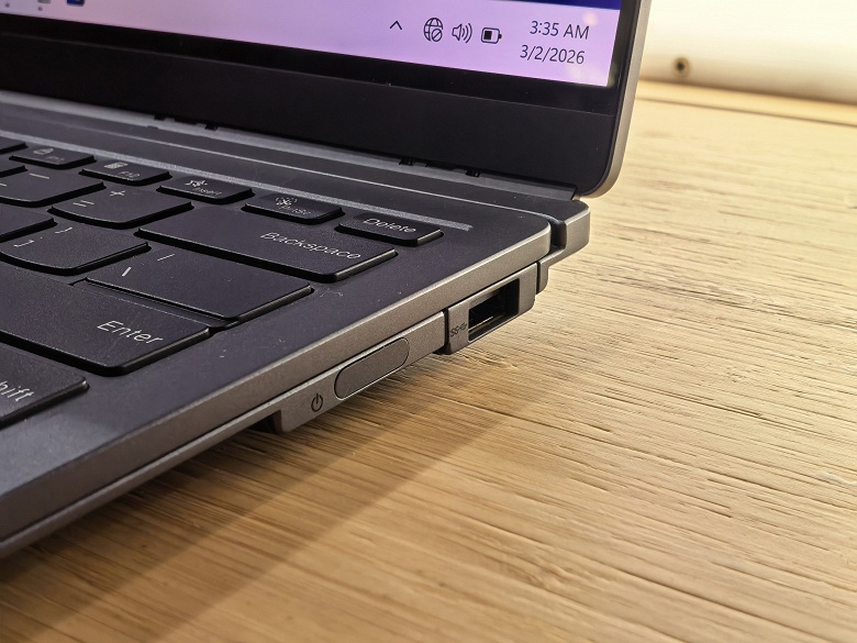 Можно выбрать между клавиатурой и вторым экраном. Lenovo показала на MWC 2026 необычный модульный ноутбук Modular AI PC - 4 Можно выбрать между клавиатурой и вторым экраном. Lenovo показала на MWC 2026 необычный модульный ноутбук Modular AI PC