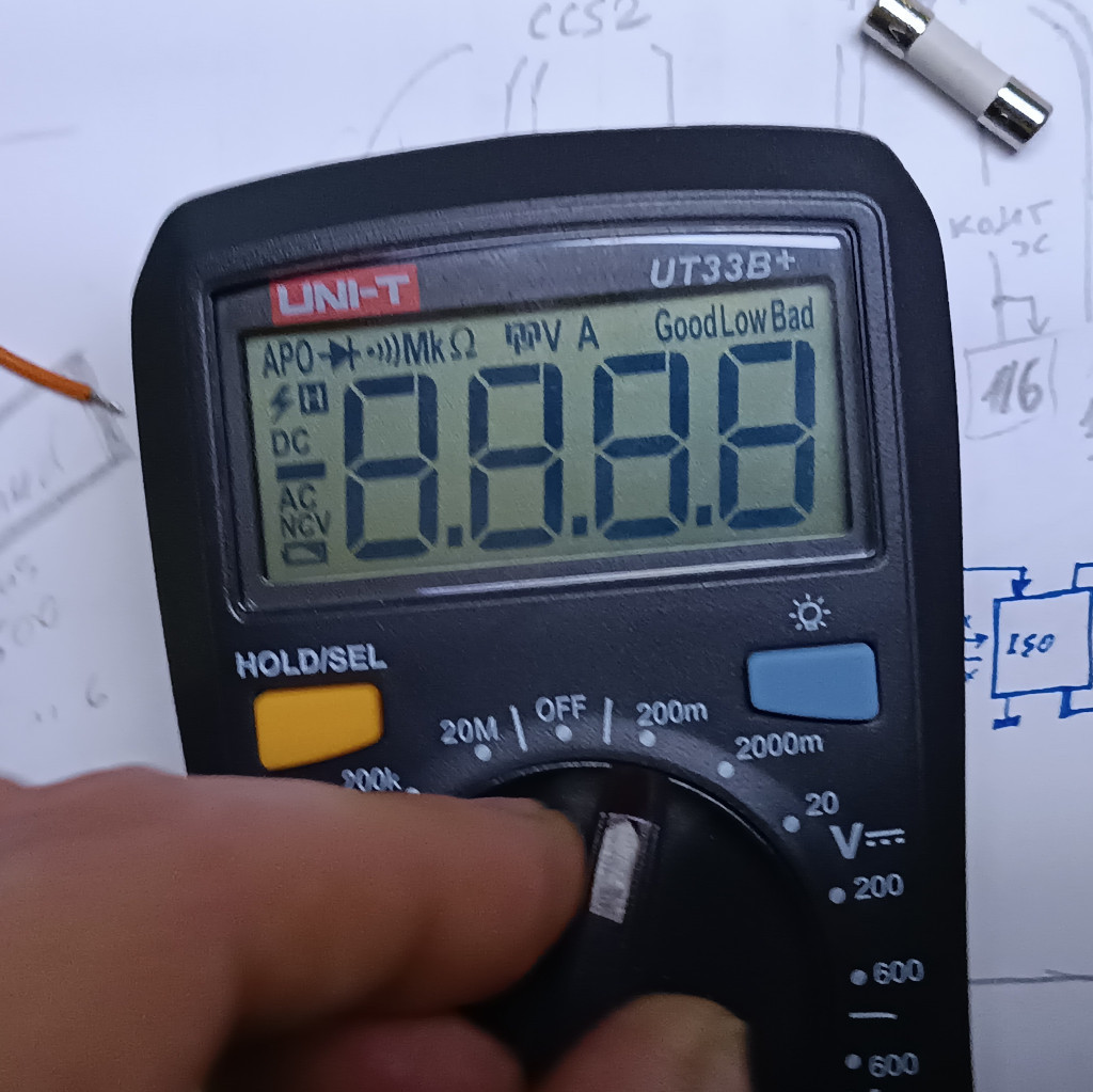 Размер - карманный. И ещё автоматику я очень не люблю.
