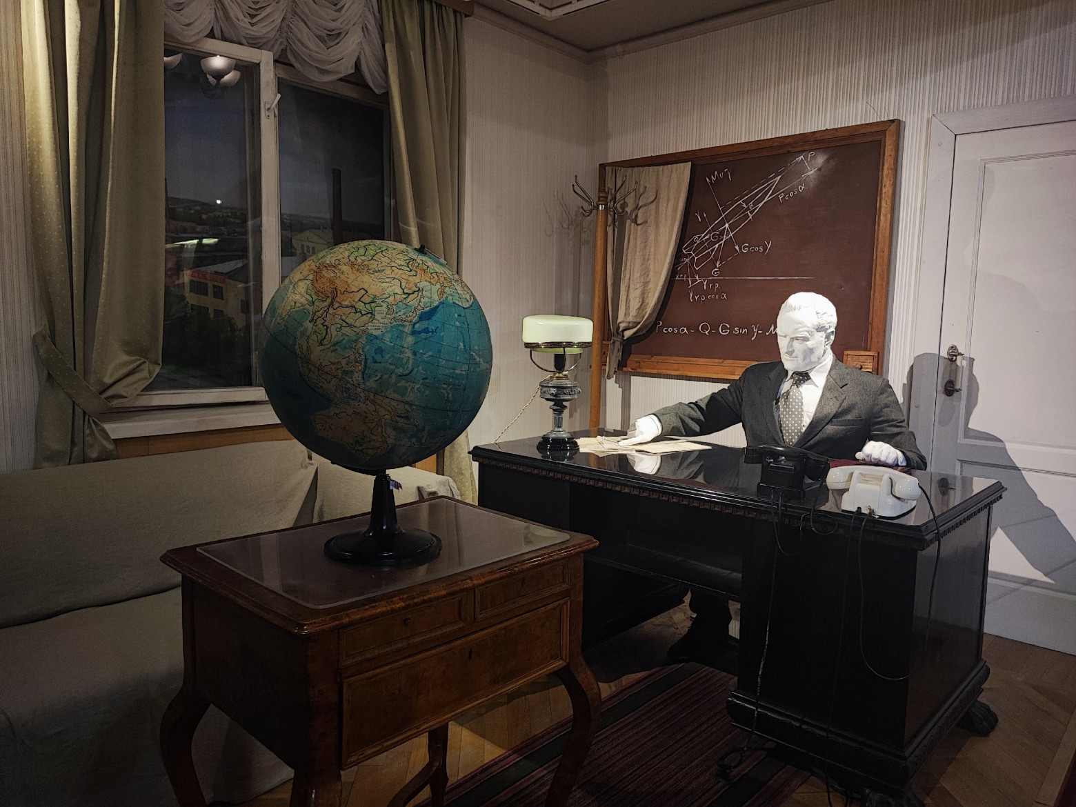 Дорога к звездам начинается на Земле - 4