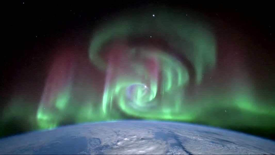 Землю накрыла первая продолжительная магнитная буря весны 2026: как долго она продлится - 1 Землю накрыла первая продолжительная магнитная буря весны 2026: как долго она продлится - 1