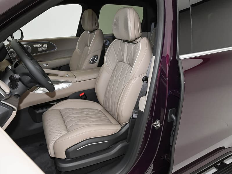 900 вольт, 70 кВтч, 5 лидаров, запас хода 1416 км и мощность 1400 л.с. — от 447 тыс. юаней (5,2 млн рублей). Zeekr 8X вышел на рынок - 5