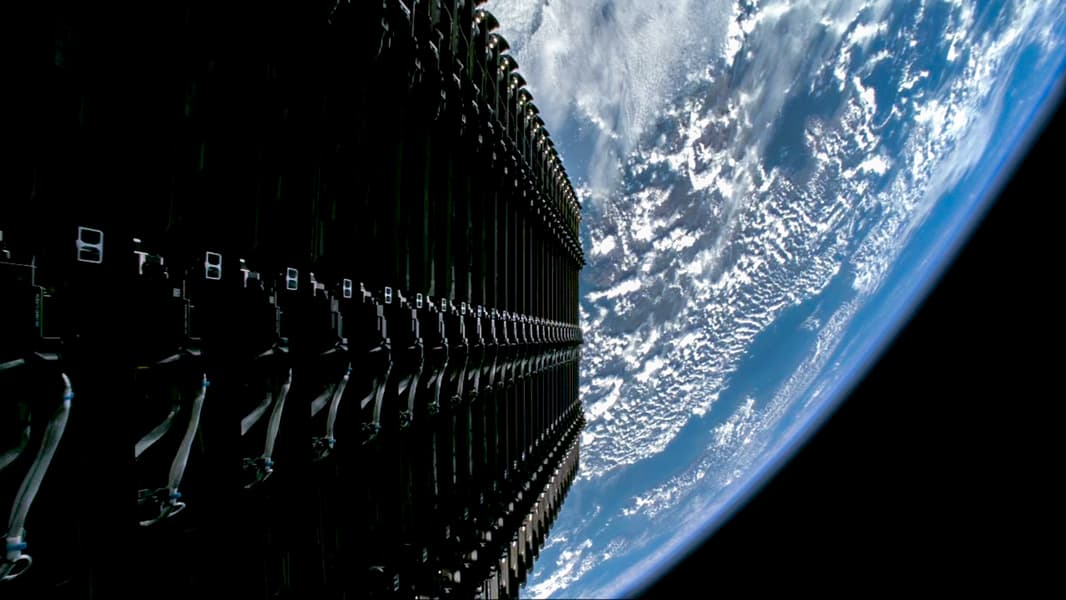 Ещё одна ракета Falcon 9 слетала в космос 32 раза. На орбите теперь более 10 000 спутников Starlink - 1