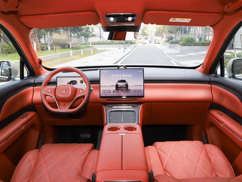 Li Auto L9, подвинься. Представлен Voyah Taishan Black Warrior — первый серийный китайский внедорожник с автопилотом 3 уровня - 3