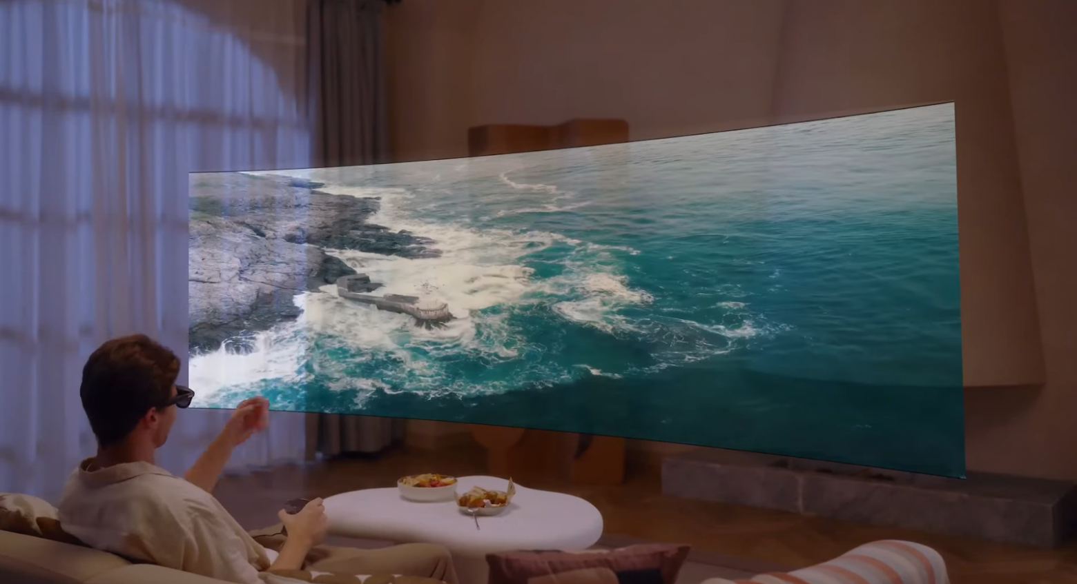 Визуализация сверхширокого экрана от производителя. На самом деле пользователю видна лишь часть экрана