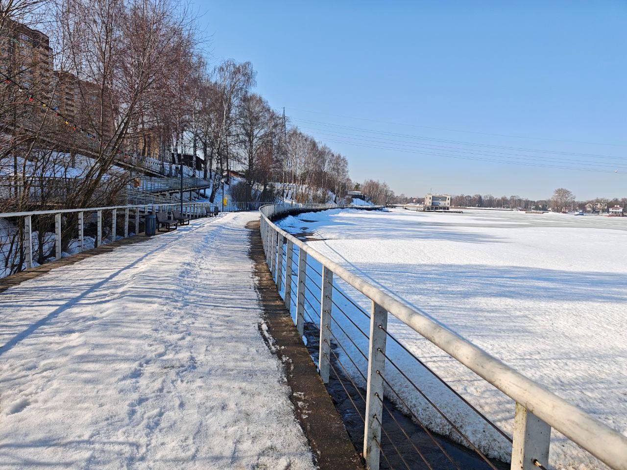 Всем приятных прогулок! А я пошел дальше работать...