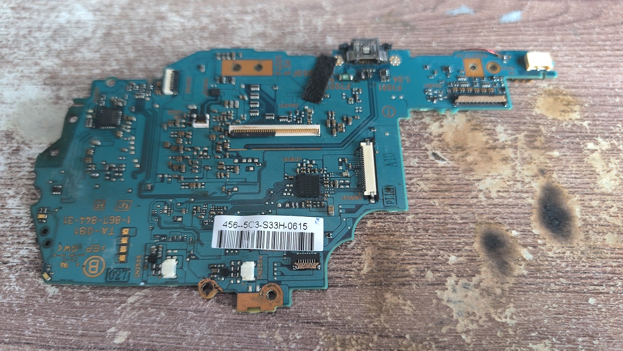 Японское инженерное чудо: что скрывается внутри Sony PSP? - 14