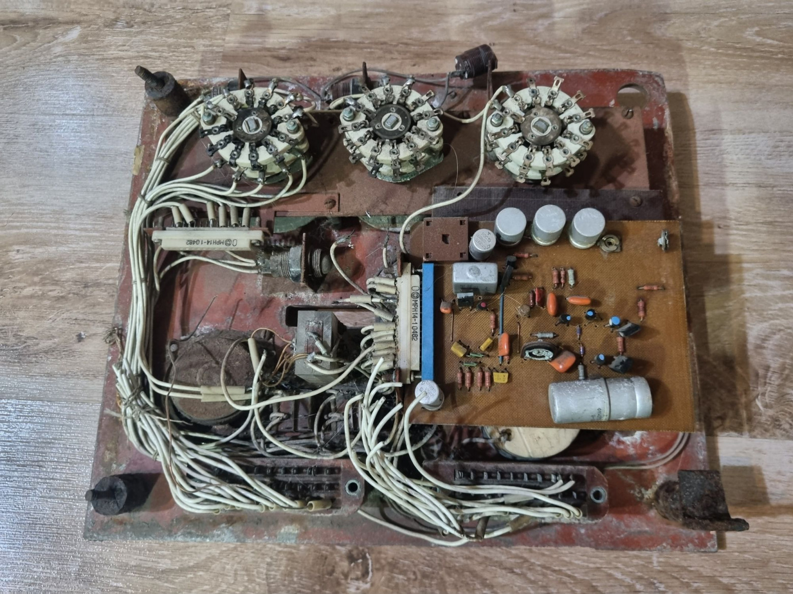 Фамипия. Оживляем раритетный домофон с тремя ручками - 10