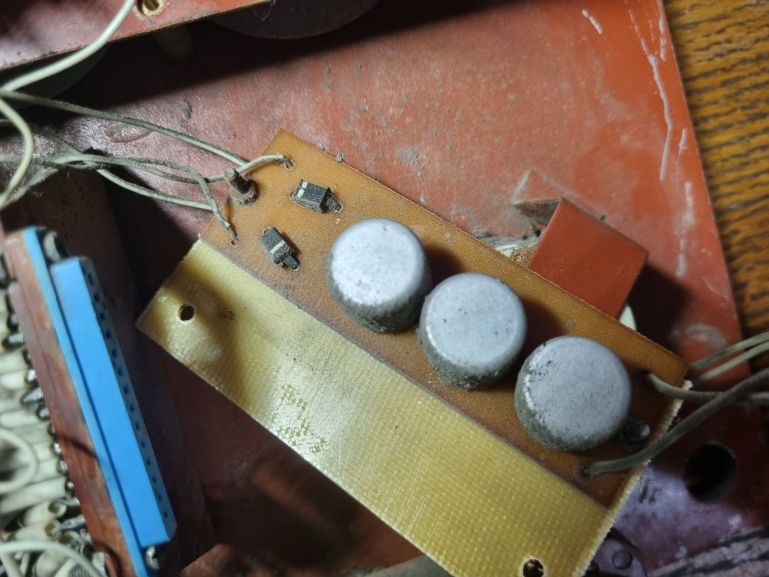 Фамипия. Оживляем раритетный домофон с тремя ручками - 18