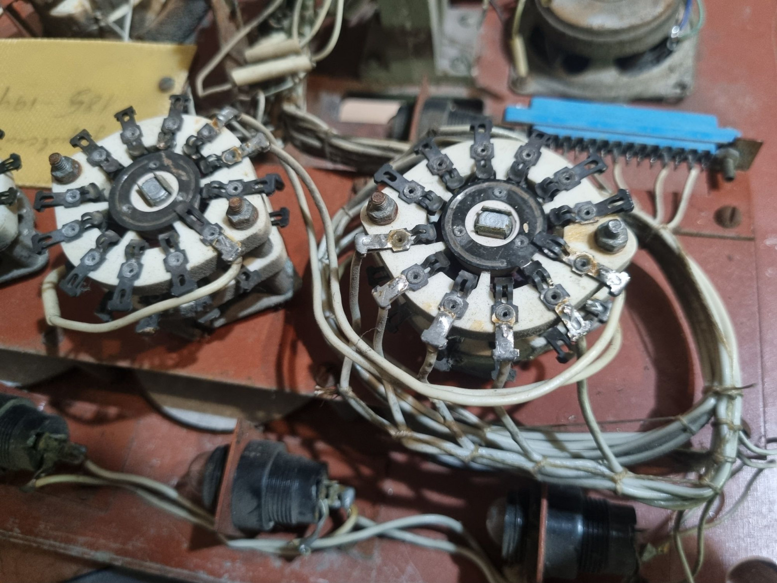 Фамипия. Оживляем раритетный домофон с тремя ручками - 20