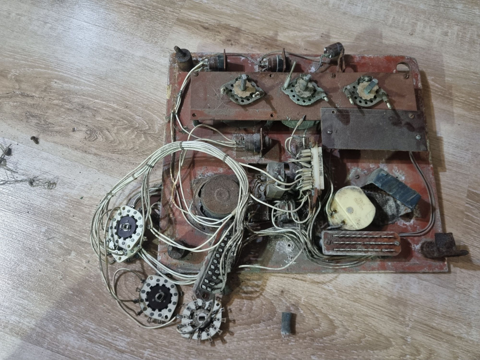 Фамипия. Оживляем раритетный домофон с тремя ручками - 21