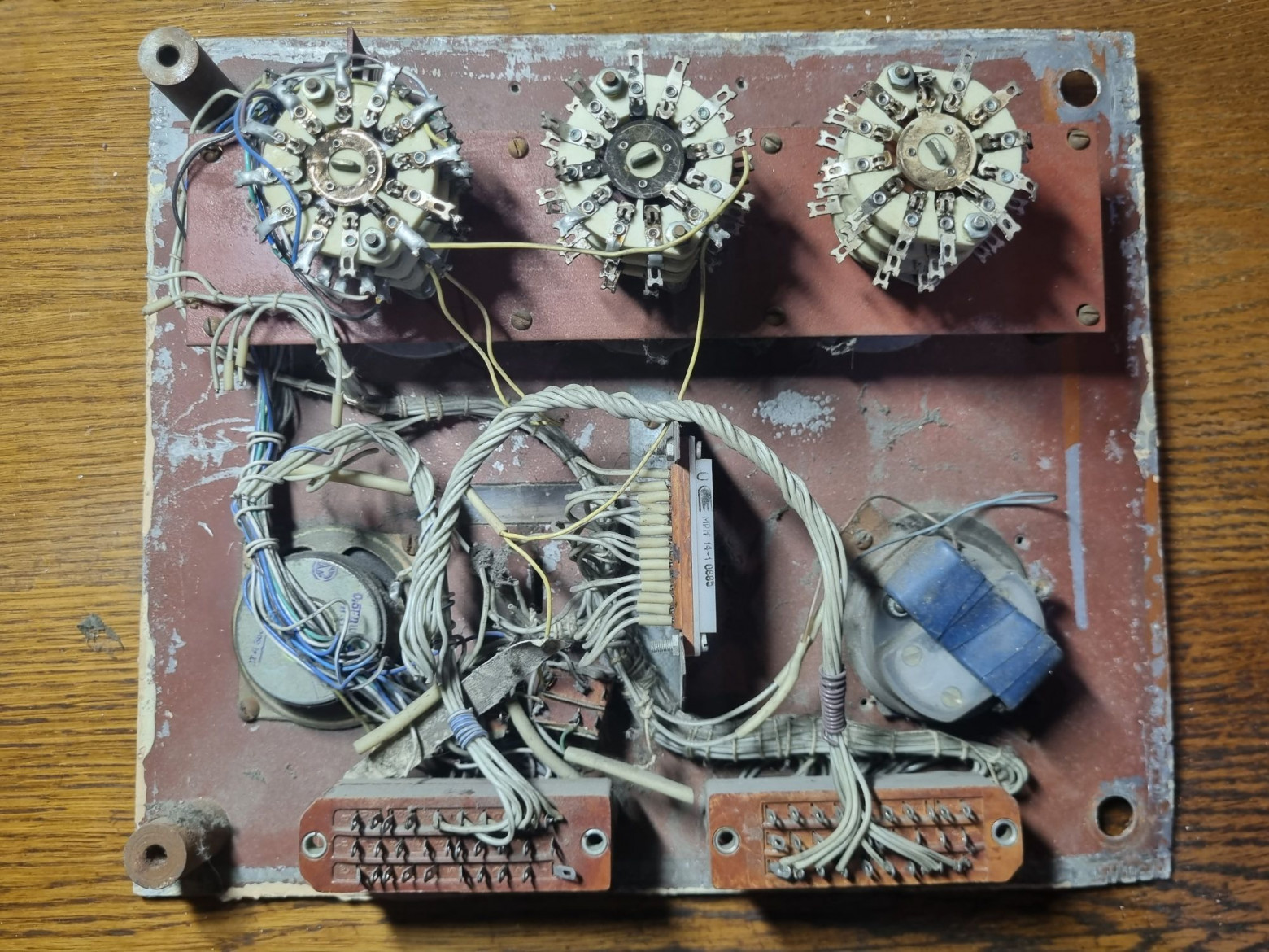 Фамипия. Оживляем раритетный домофон с тремя ручками - 30