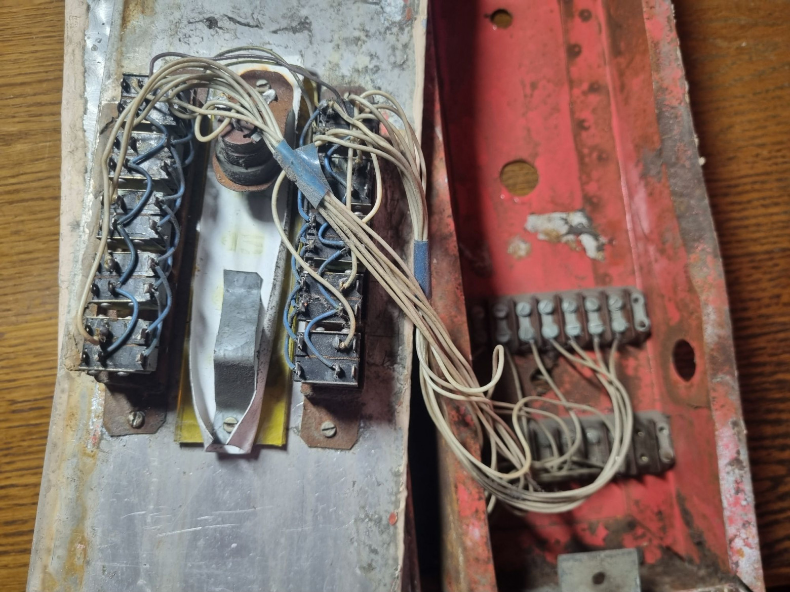 Фамипия. Оживляем раритетный домофон с тремя ручками - 32