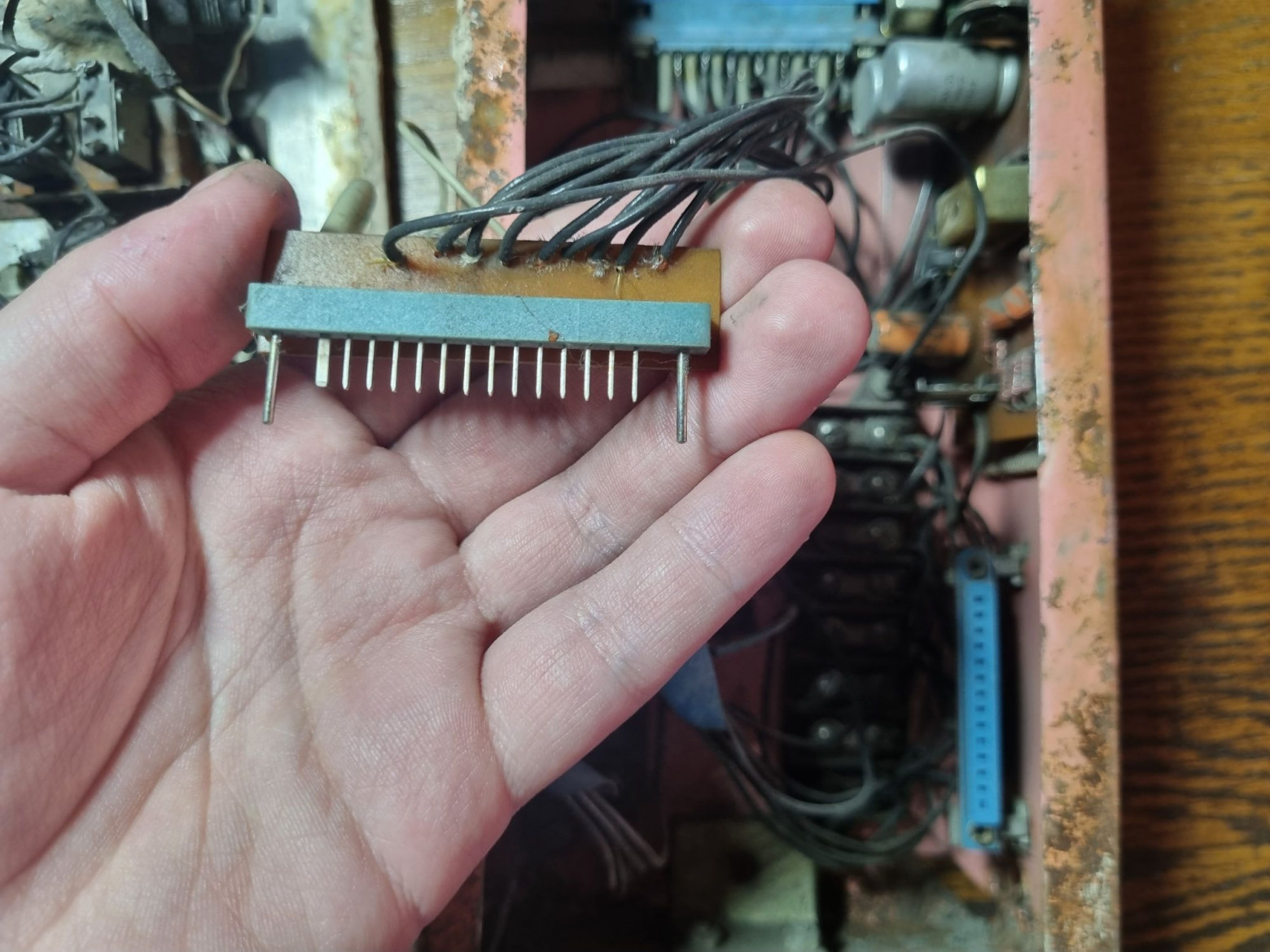 Фамипия. Оживляем раритетный домофон с тремя ручками - 37