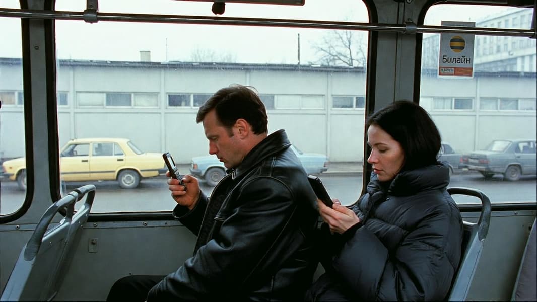 Назад в 2000-е: из-за ограничений мобильного интернета москвичи стали активнее пользоваться SMS и голосовыми звонками - 1