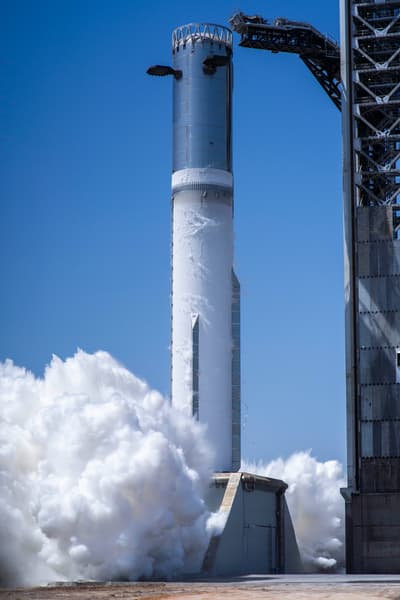 Первый тест двигателей Raptor 3 пошел не по плану: SpaceX рассказала о тестах ускорителя Super Heavy V3 - 3