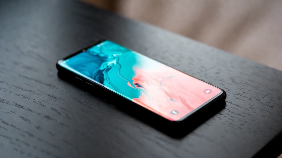 9000 мАч, 80 Вт, AMOLED-экран с частотой 165 Гц. Новый смартфон OnePlus показал возможности до выхода - 1