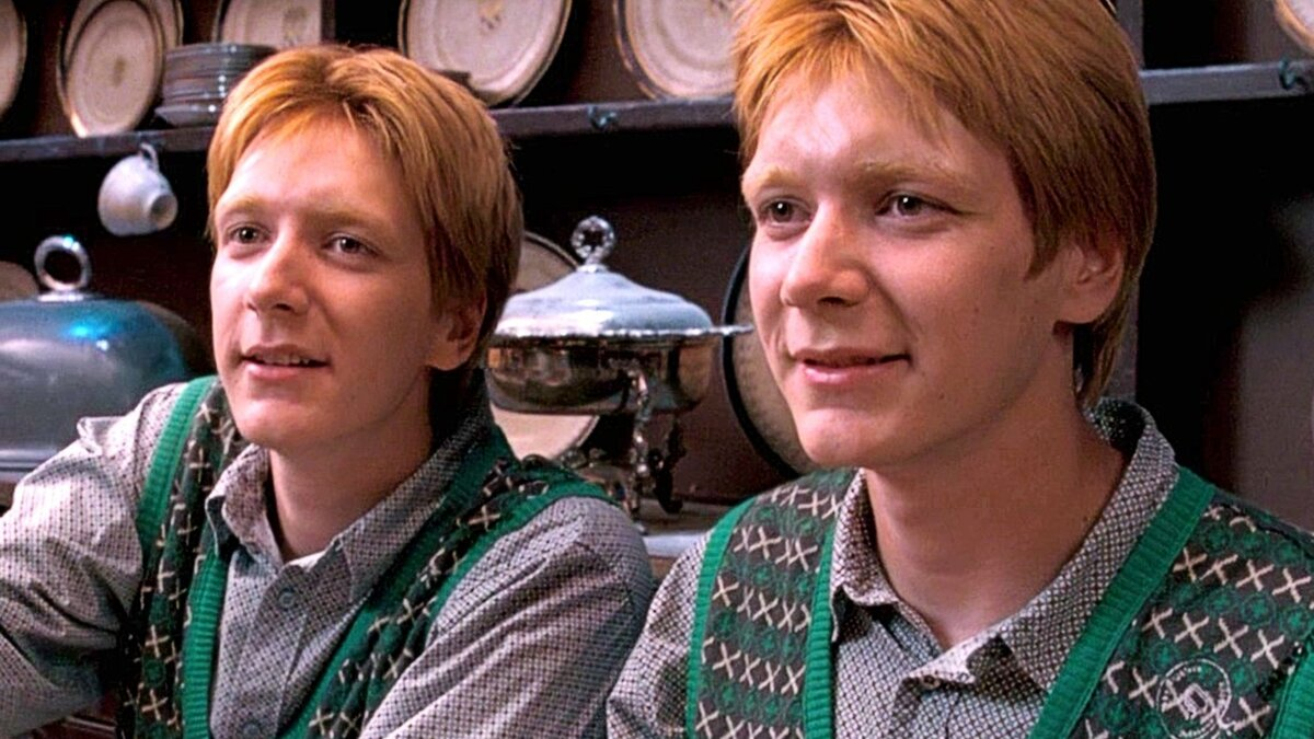 Пример естественных клонов человека — однояйцевые близнецы Оливер и Джеймс Фелпсы, которые сыграли братьев Уизли в фильмах о Гарри Поттере  