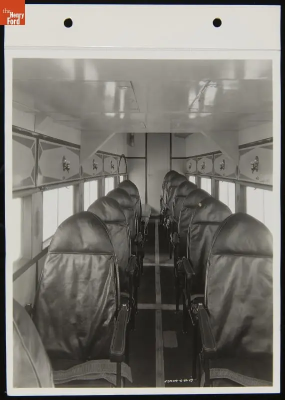 А вот салон “Trimotor”
