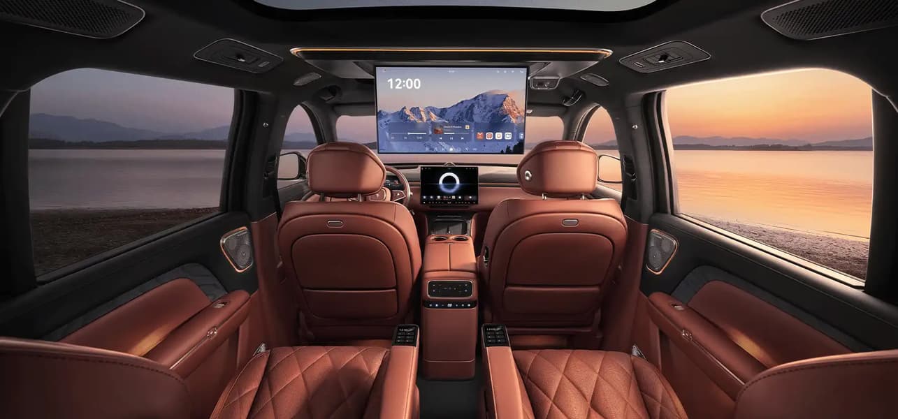 Гибридный Voyah Taishan выйдет в России с размахом: три мотора, 1120 км хода, богатый салон и пневмоподвеска в базе - 4