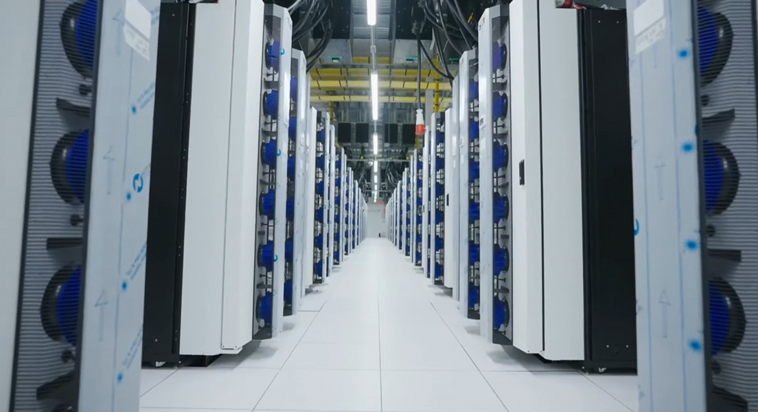 Маск: солнечные панели в космосе работают минимум в 5 раз эффективнее, чем на поверхности Земли - 1