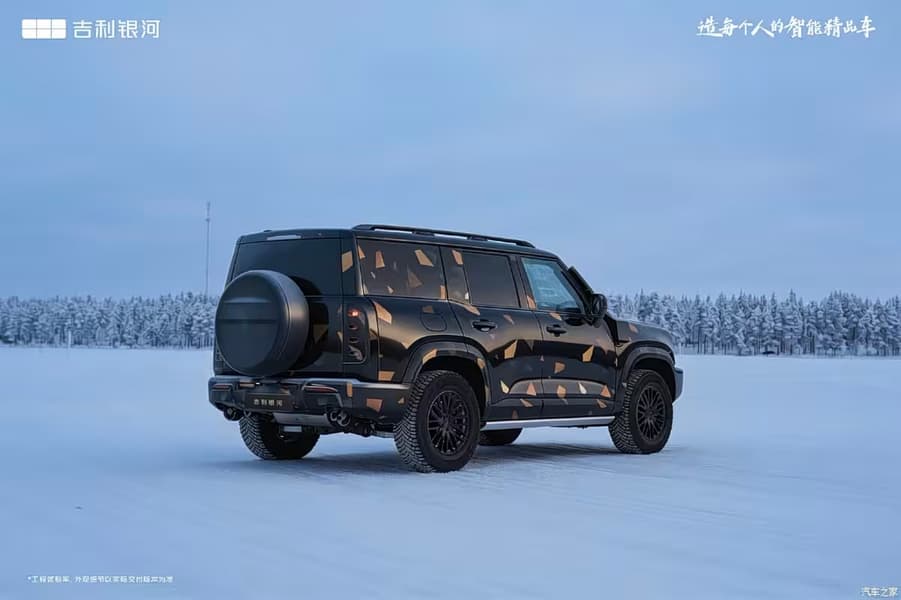 Подвинься, Land Cruiser. У Geely почти готов Cruiser 700 — брутальный гибридный внедорожник линейки Geely Galaxy - 2