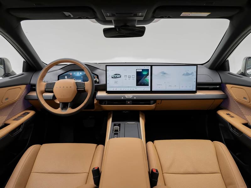 Совершенно новый Lexus ES300h вышел в Китае: 197-сильный гибрид за 309 тыс. юаней (3,8 млн рублей) - 3 Совершенно новый Lexus ES300h вышел в Китае: 197-сильный гибрид за 309 тыс. юаней (3,8 млн рублей) - 3