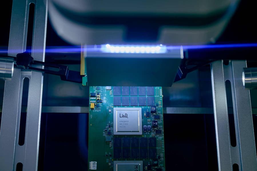 В России заявили, что создали первый отечественный ускоритель для ИИ на базе собственного микропроцессора, опубликованы фото - 2