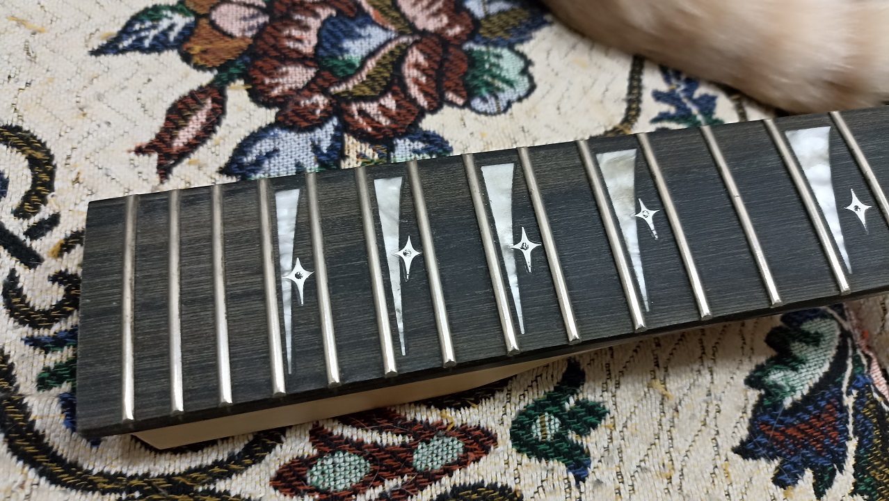 Не все ультрадешёвые электрогитары одинаково плохи - 20 Не все ультрадешёвые электрогитары одинаково плохи - 20