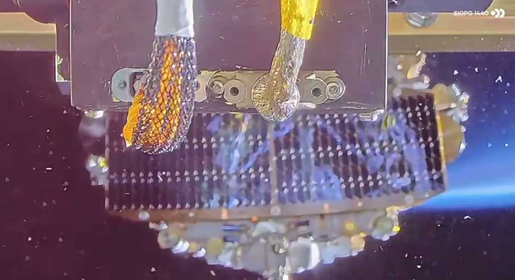 «Российский Starlink»: критически важные узлы группировки «Рассвет» создавались внутри компании и адаптировались под требования серийного выпуска - 1