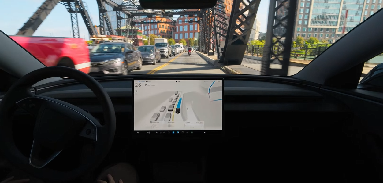 Tesla проехала через все США на автопилоте без какого-либо вмешательства - 1