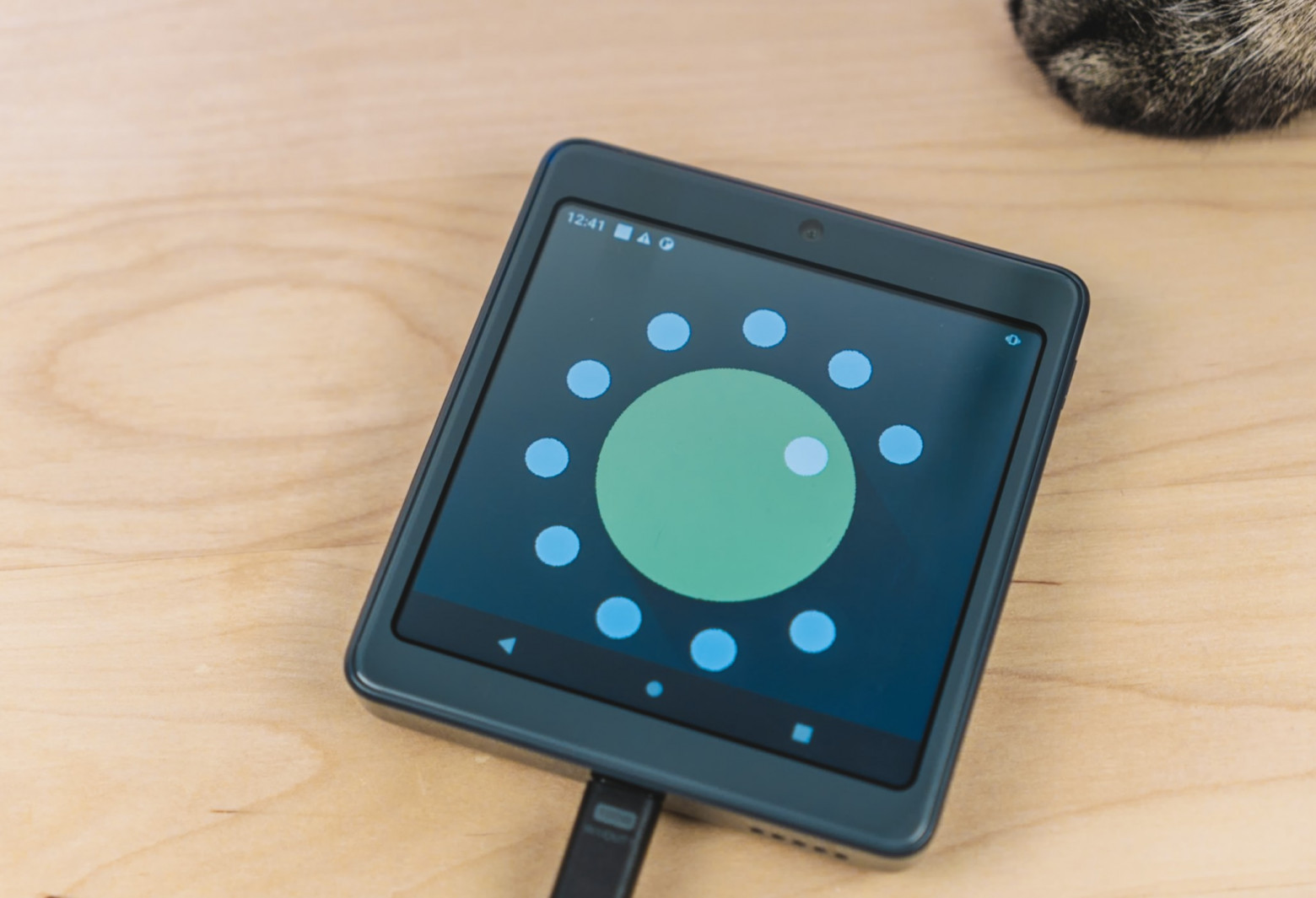 Я вскрыл платёжный терминал «Сбера» — внутри оказалась игровая консоль и телефон - 16