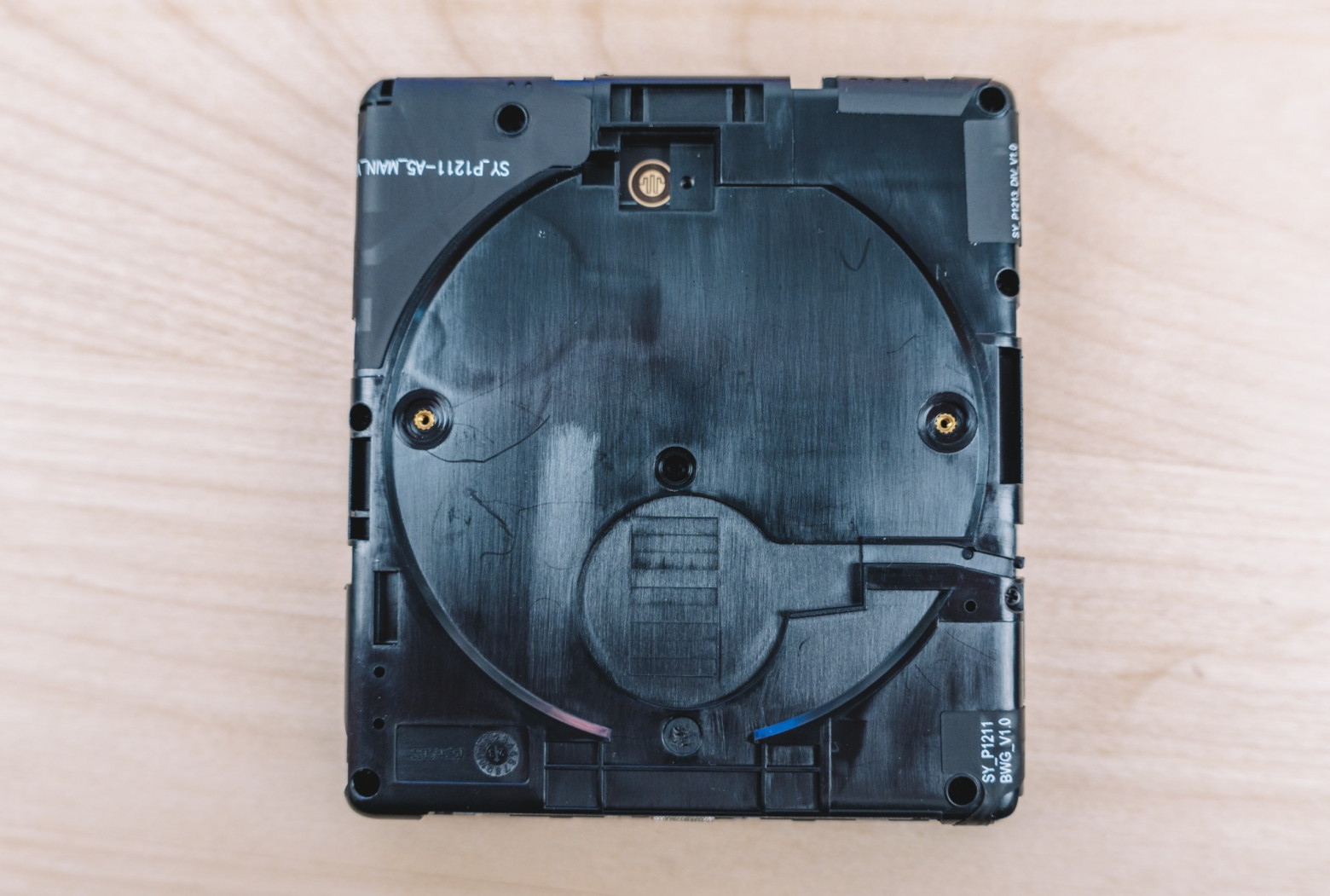 Я вскрыл платёжный терминал «Сбера» — внутри оказалась игровая консоль и телефон - 42