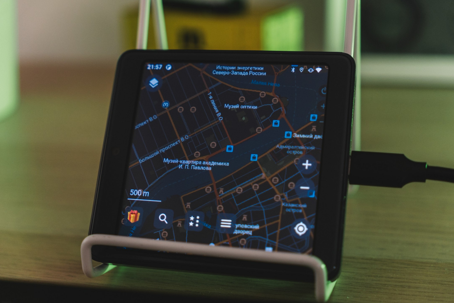 Я вскрыл платёжный терминал «Сбера» — внутри оказалась игровая консоль и телефон - 55