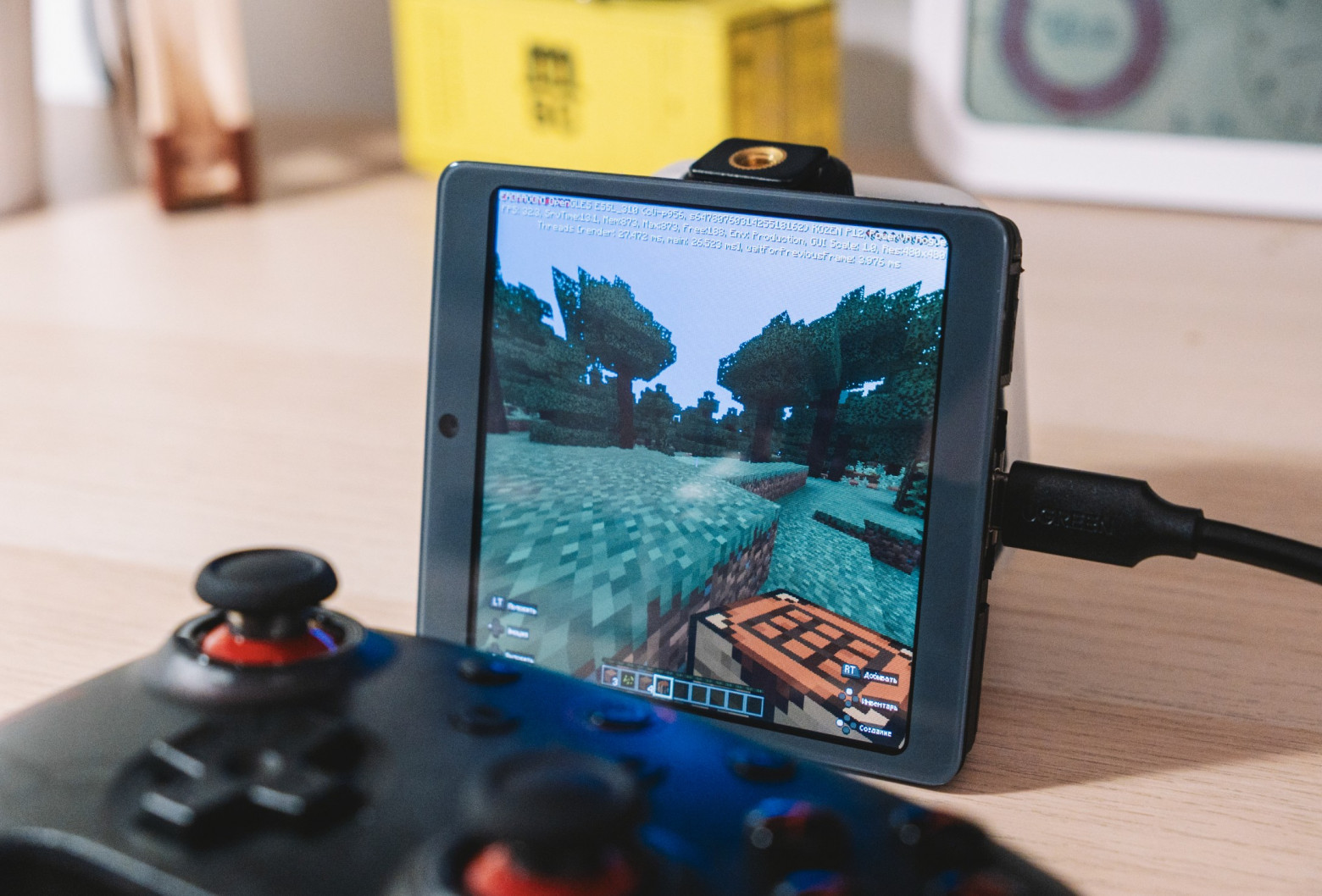 Я вскрыл платёжный терминал «Сбера» — внутри оказалась игровая консоль и телефон - 58