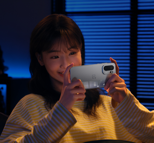 Высокопроизводительный смартфон на Dimensity 9500, с экраном 165 Гц и большим аккумулятором OnePlus Ace 6 Ultra выйдет уже в апреле - 1 Высокопроизводительный смартфон на Dimensity 9500, с экраном 165 Гц и большим аккумулятором OnePlus Ace 6 Ultra выйдет уже в апреле - 1