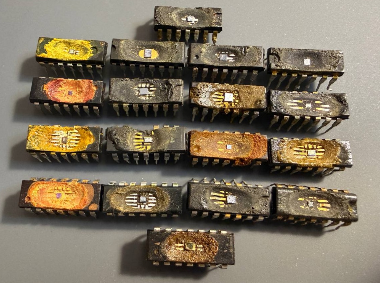 Кристаллы Советских микросхем - 2