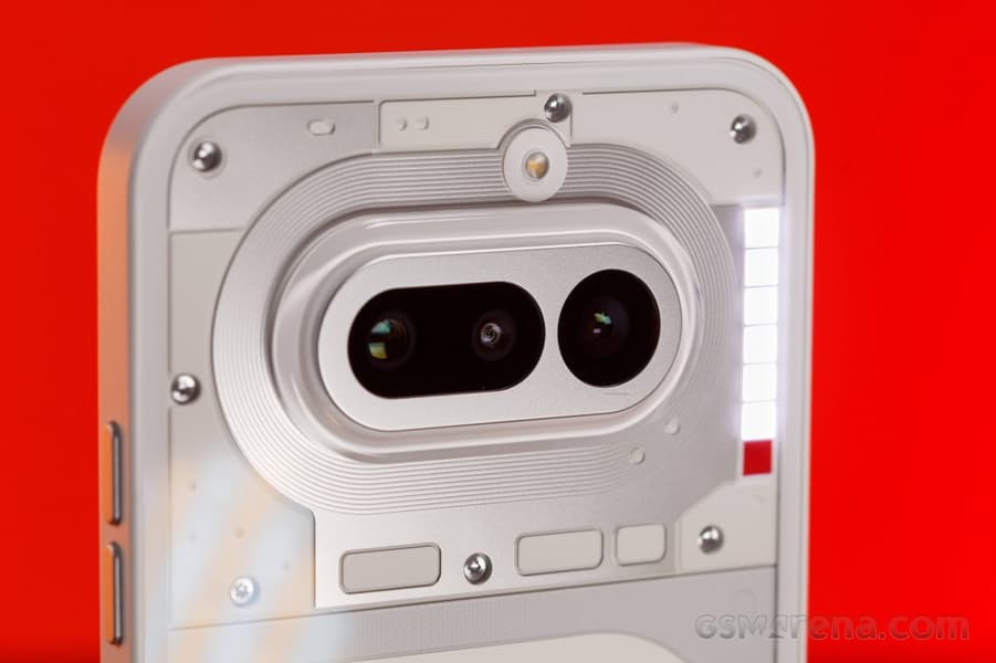 А есть в этом смартфоне что-то кроме дизайна? Обзор Nothing Phone (4a) раскрыл его сильные и слабые стороны - 1 А есть в этом смартфоне что-то кроме дизайна? Обзор Nothing Phone (4a) раскрыл его сильные и слабые стороны - 1